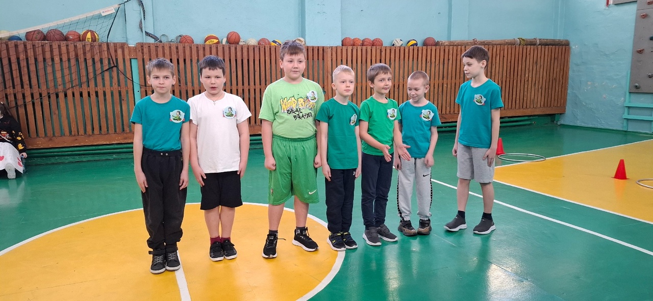 Спортивный праздник &amp;quot;А ну-ка мальчики&amp;quot;.
